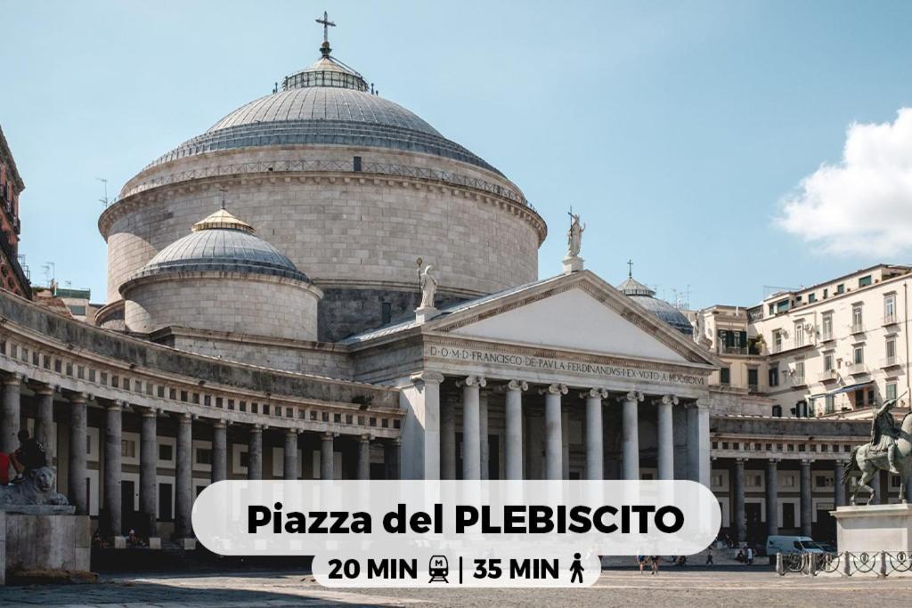 Metro Stazione-Duomo 500M -Appartamento Centrale Ed Elegante Νάπολη Εξωτερικό φωτογραφία